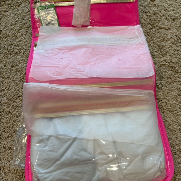 Lilly Pulitzer Pink and Blue Floral Travel Organizer - Picture 2 of 2